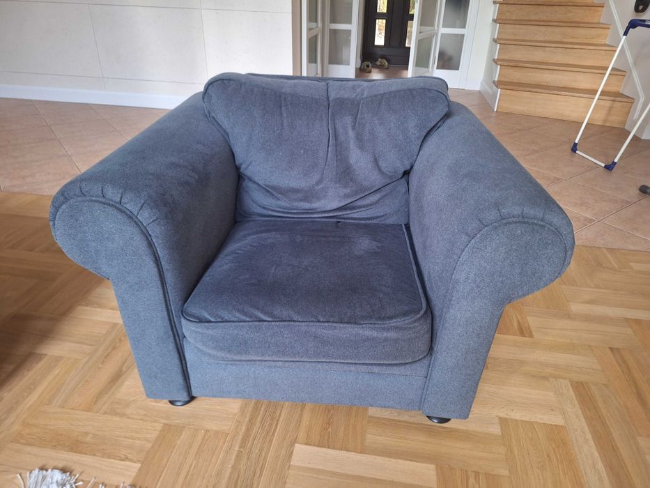 Kanapa 3 osobowa oraz 2 fotele kolor granatowy