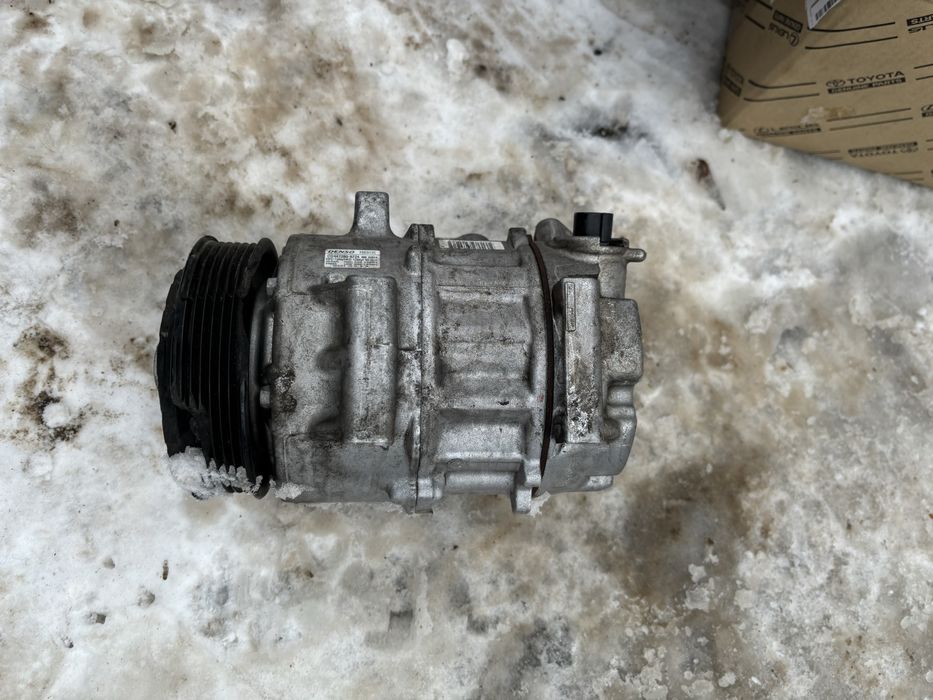 Компресор кондиціонера на Тойоту Рав 4 2021 2.5