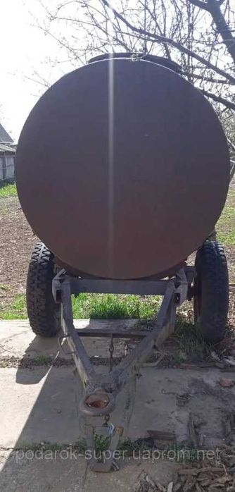 Бочка на шасі 3 м3. Гарний стан. Тетіїв.