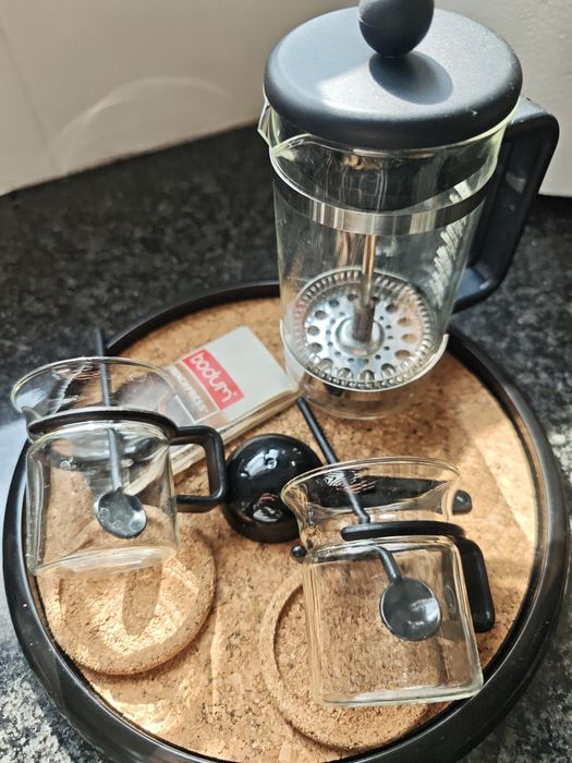 Set Bodum cafeteira e chávenas