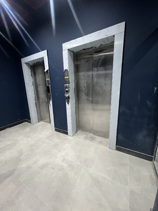 Продам 3к квартиру в Києві біля ТРЦ Ретровіль!