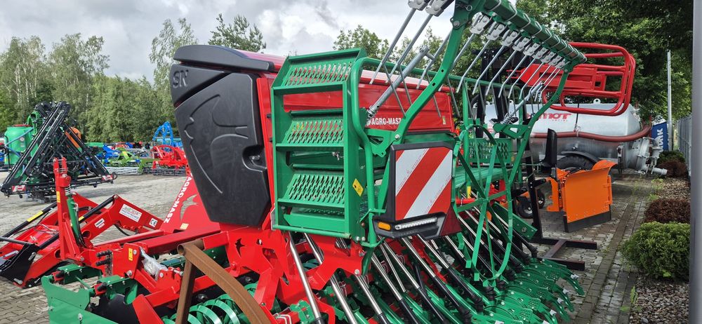 Zestaw nabudowany Agregat talerzowy Siewnik 2 talerz Agro-masz