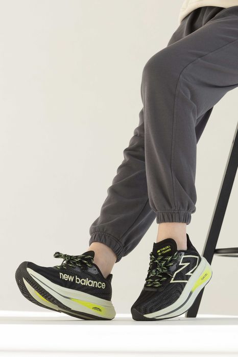 Кросівки New Balance FuelCell SuperComp Trainer v2 premium