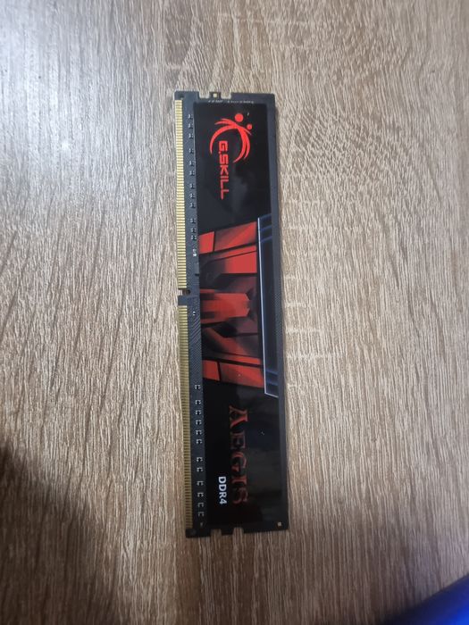 Оператива пам'ять 8gb 2400Мгц g.skill  ddr4