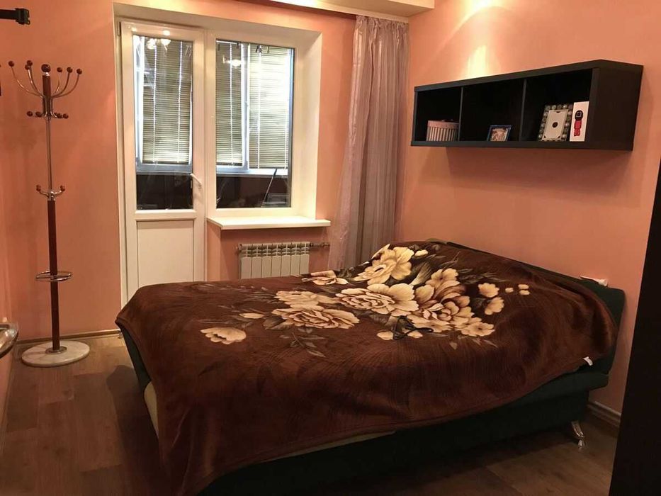 Продажа 3-х комнатной квартиры. Район Артема