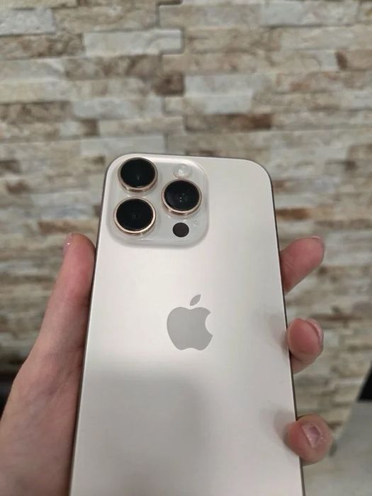 16 pro 128gb Titanio Deserto