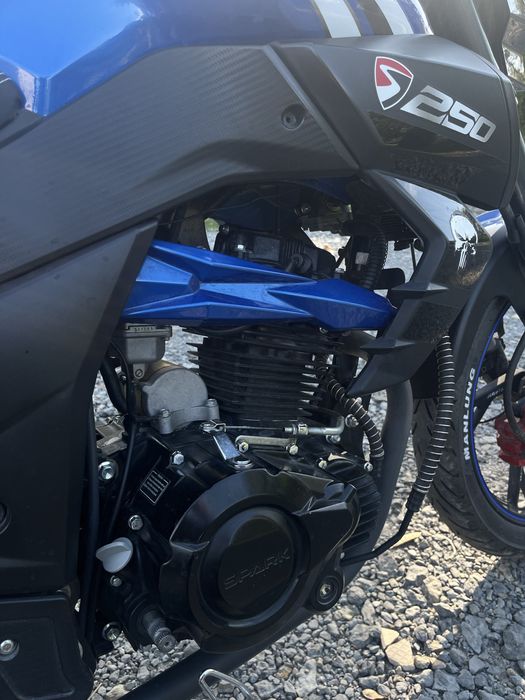 Продам Spark r 33 250
