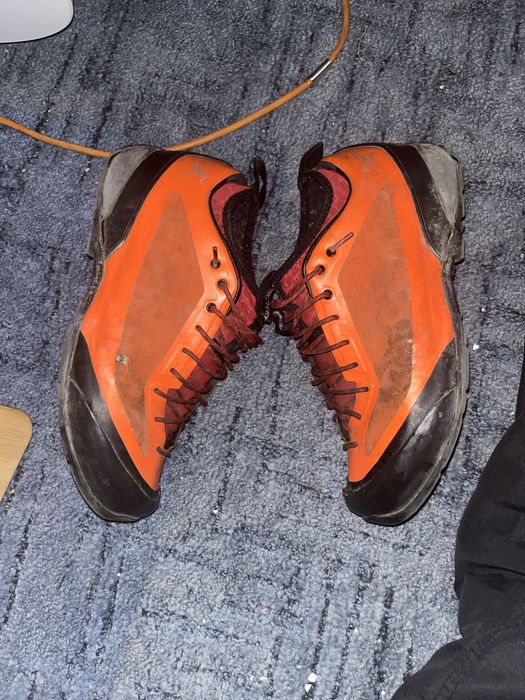 Кросовки походные arcteryx 42р