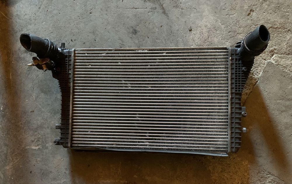 Radiador Intercooler GOLF V
