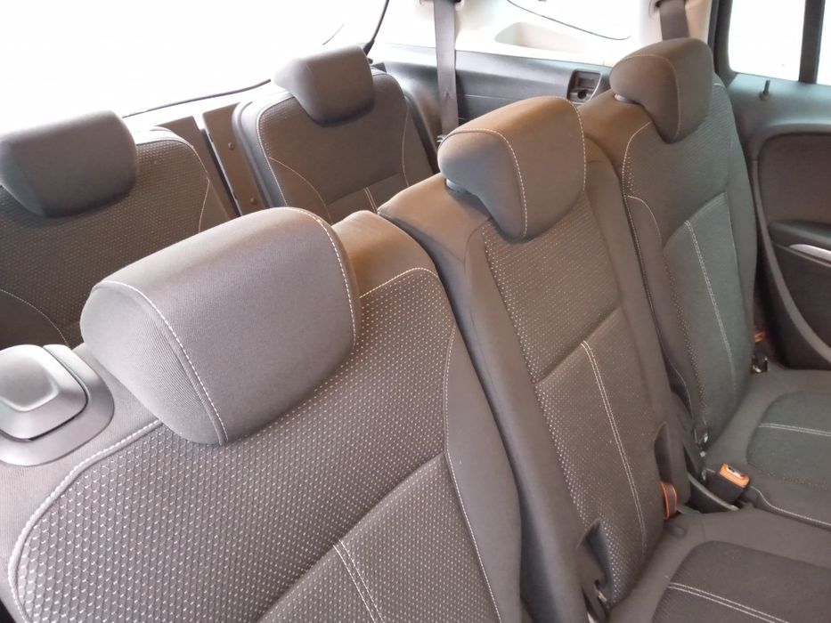 Продам Opel Zafira 2017, 2.0