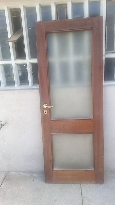 Portas madeira Maciça com vidros com aros e guarnições