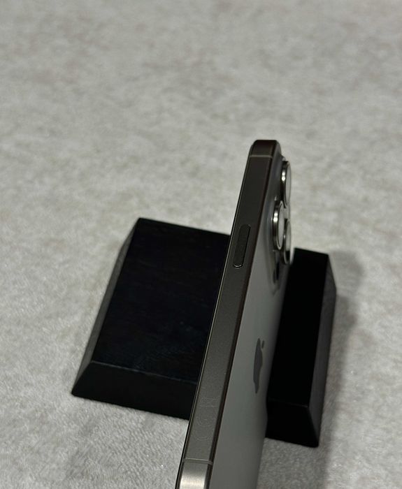 Apple iPhone 15 Pro 128 ГБ Natural Titanium