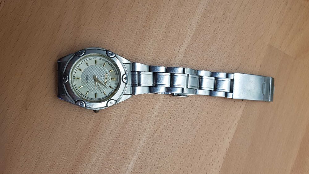 Męski zegarek quartz