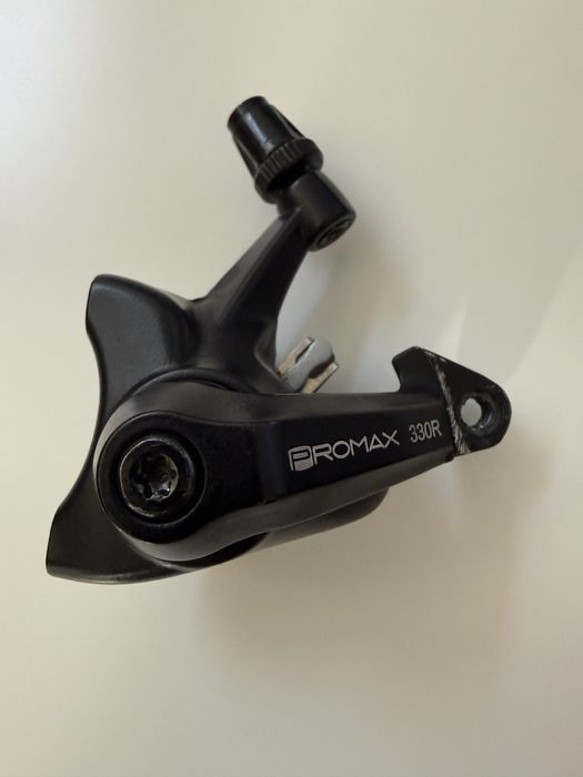 Hamulce promax 330r flat mount