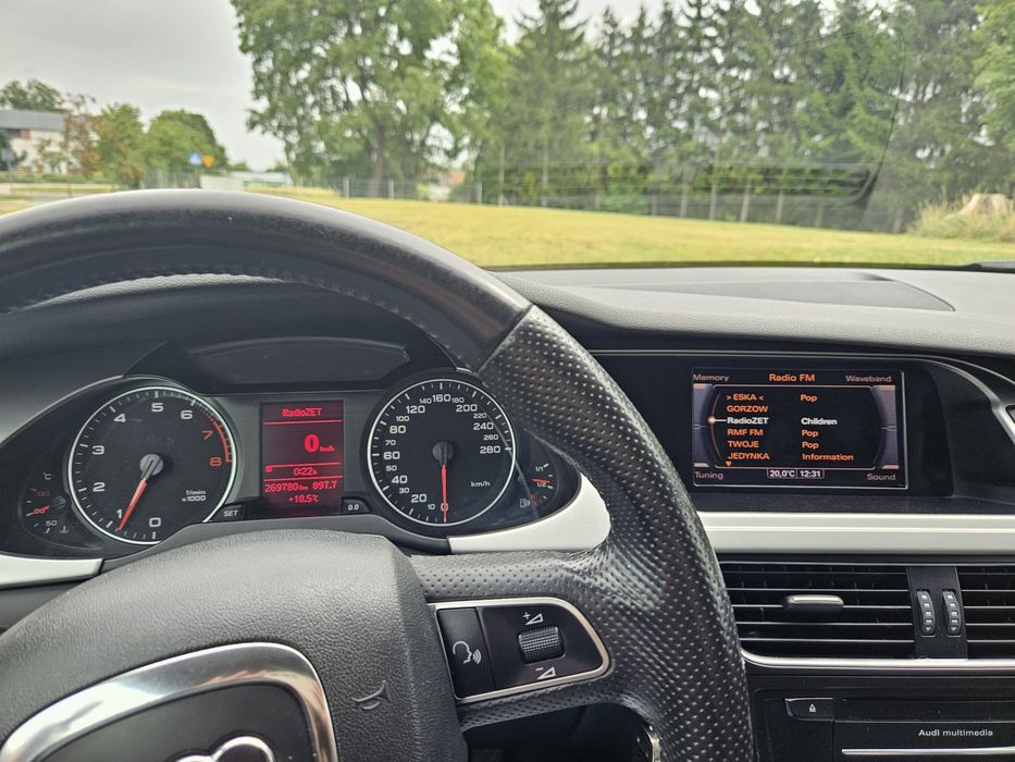 Audi A4 B8 S-Line 2010r