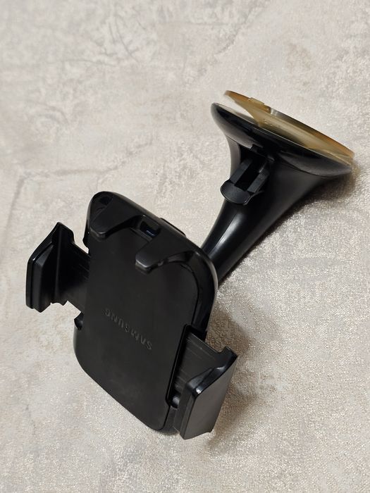 Автомобільний тримач Samsung EE-V200 для смартфонів 4-6.3"