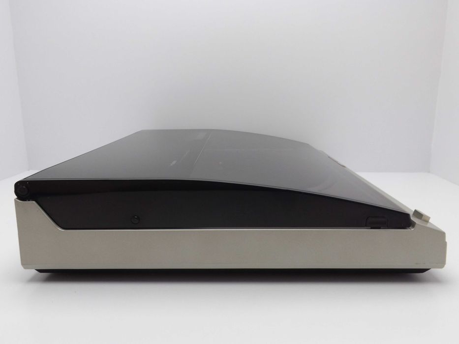 Gramofon tangencjalny Technics model SL-L1 Direct Drive Quartz