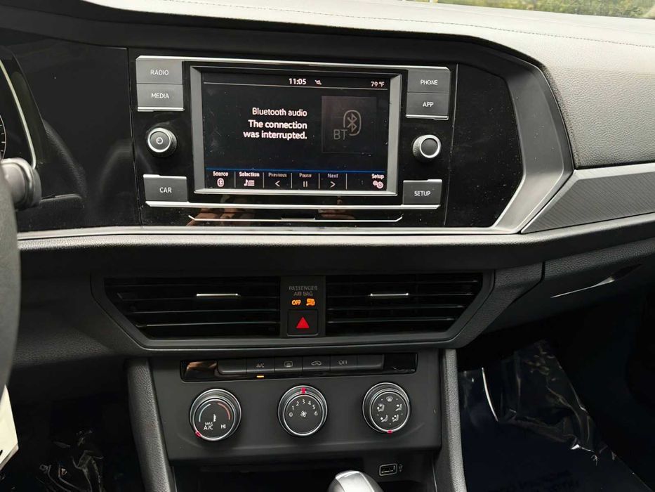 Volkswagen Jetta      2019