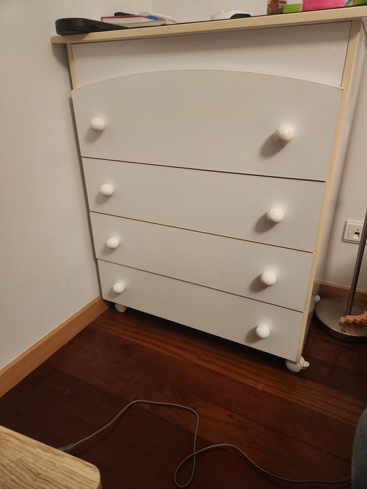 Aparador para quarto de criança