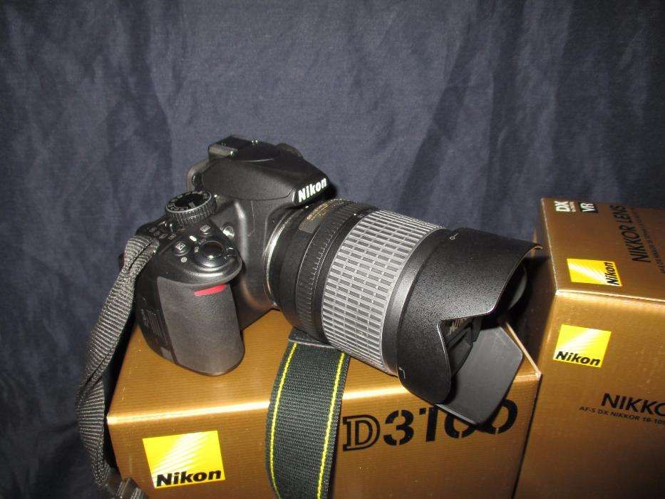 Máquina Fotográfica Digital SLR Nikon D3100 objectiva 18-105 mm