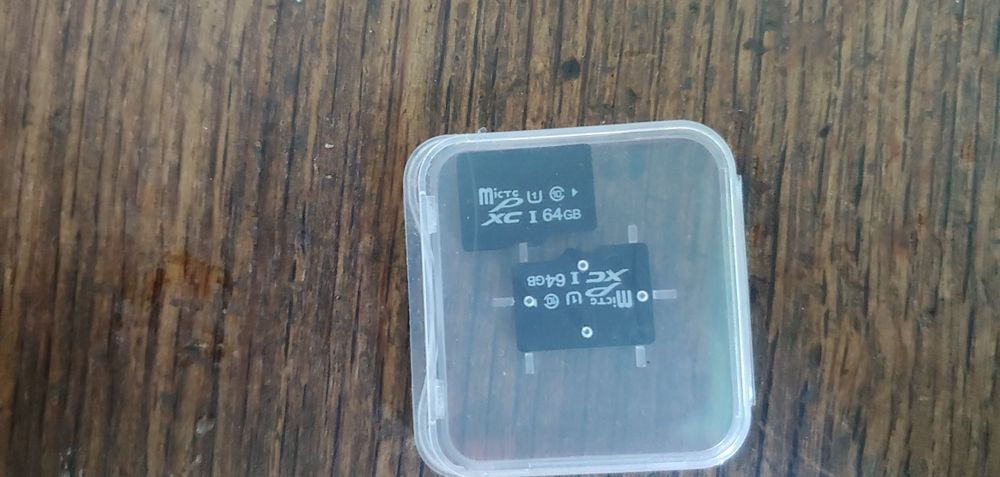 Карта пам'яті флешки microSD