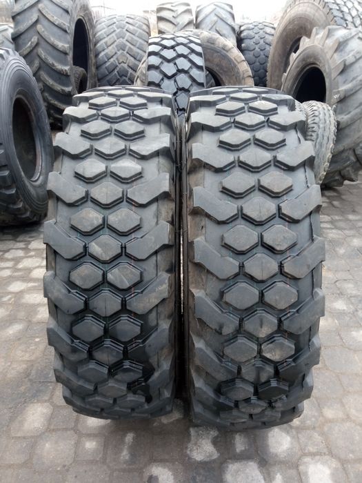 Para opon 12.5R20 139J 16PR Continental MPT 80