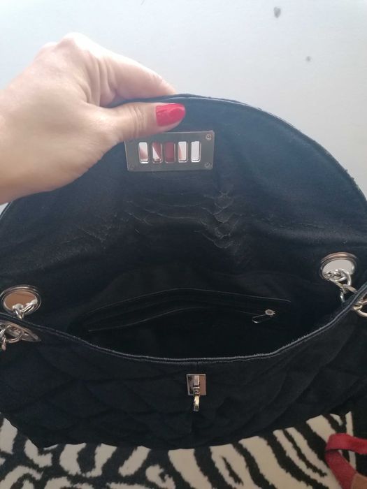 Carteira/mala Parfois preta com alça em corrente prata