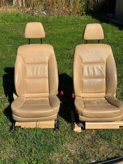 Bmw E60 E61 fotele + kanapa boczki kompletne wnętrz - grzanie, elektryka roletki (e61) - Europa