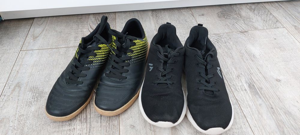 Sprzedam 2 pary botów 41 martens