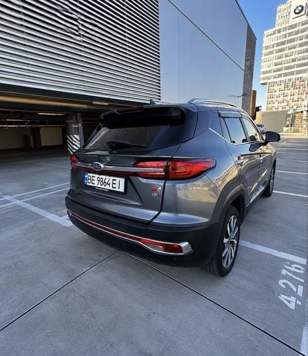 Продам авто Jac s4
