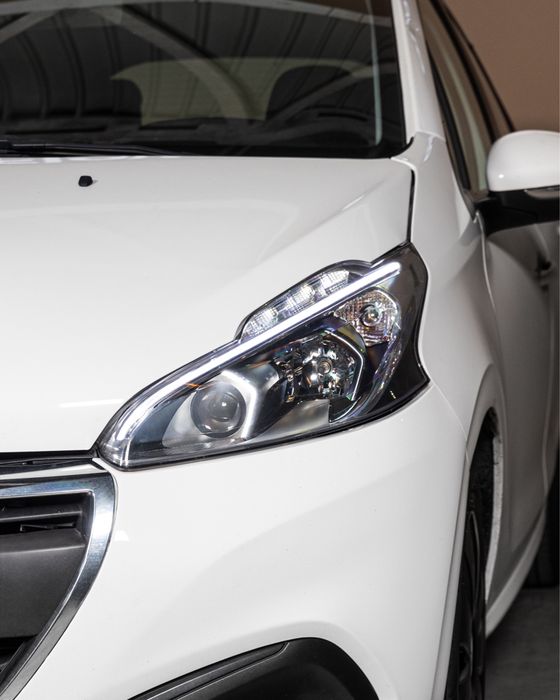 Peugeot 208 — fotografia 11