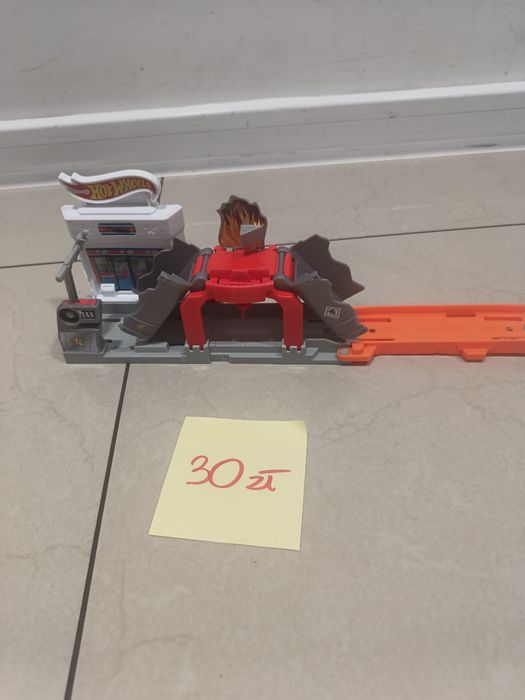 HotWheels stacja paliw