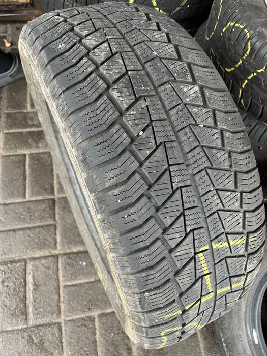 Шини зимові gislaved R18