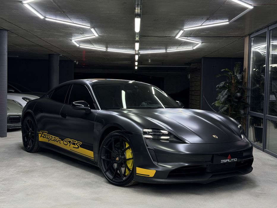 Porsche Taycan 4S