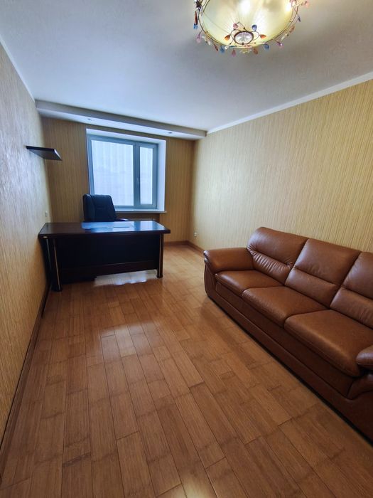 Оренда 3 кімнатна квартира на бульварі Шевченка в місті Черкаси. 145м2