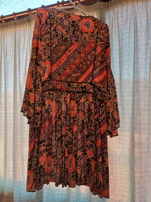 Vestido midi colorido Zara