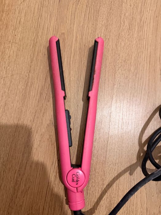 alisador de cabelo Golden Curl. 
alisador de cabelo Golden Curl
