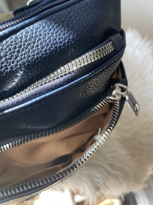 Nowa granatowa listonoszka