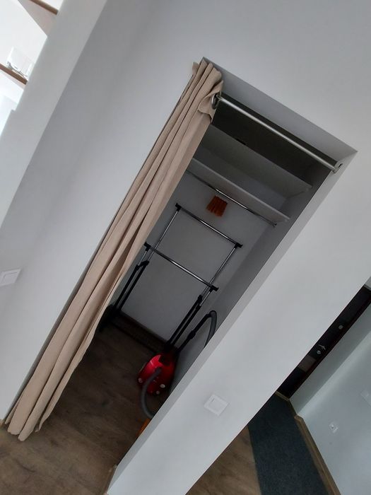 2 - кімнатна квартира. Погодинно. Подобово. ТРЦ " ЧАЙКА " Smart TV.