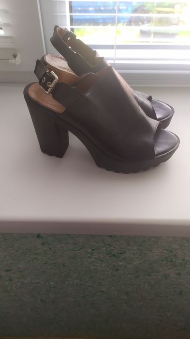 Босоніжки туфлі жіночі