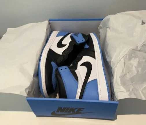 Air Jordan 1 Retro High OG “ UNC Toe” 42