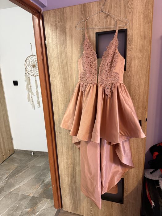 Sukienka Lou Pommada