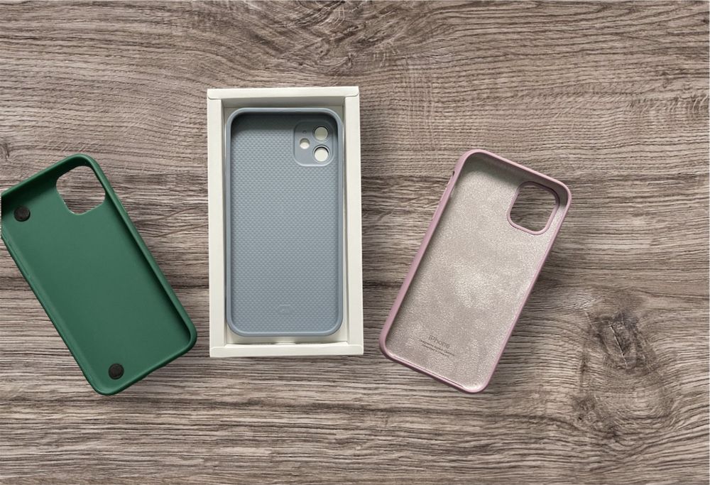 Чохли на айфон 11