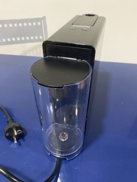 Vendo mawuina de cafe NESPRESSO