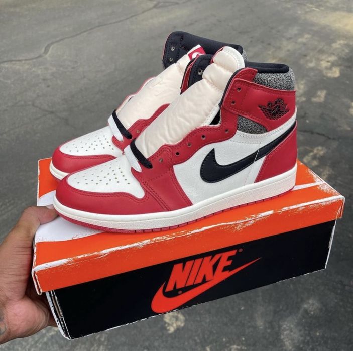 Nike Air Jordan 1 Lost and Found (43)