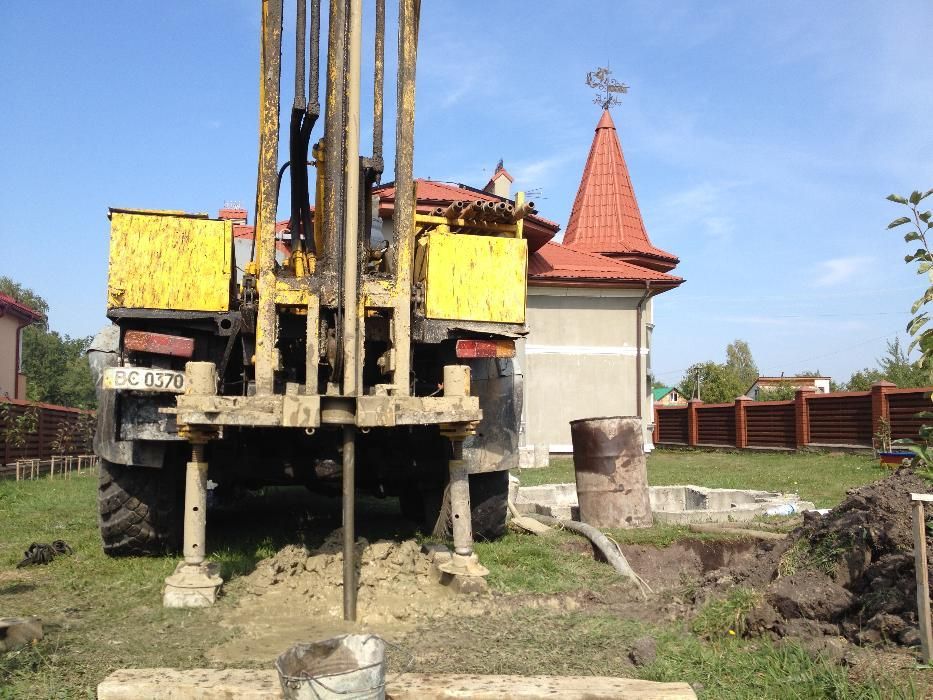 Буріння свердловин на воду