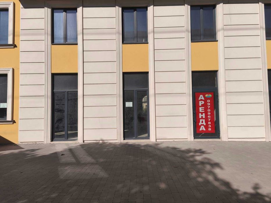 Продам  фасадное помещение на Таирово в ЖК Виа Рома.  1L21