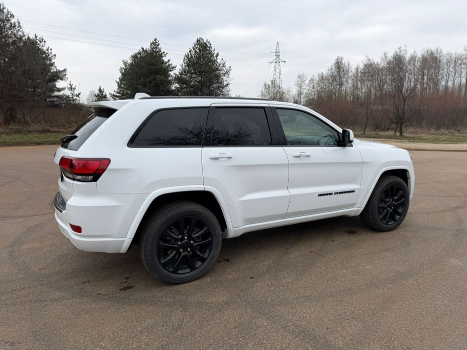 Jeep Grand Cherokee wk2 altitude 3.6