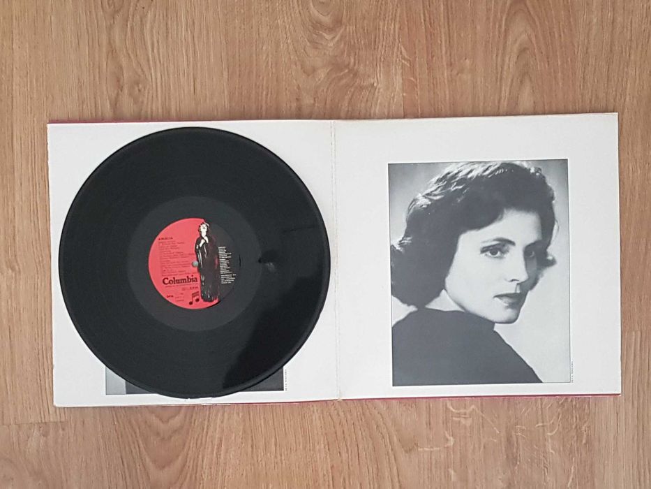 Amália Rodrigues, Vinil Duplo com O Melhor de Amália