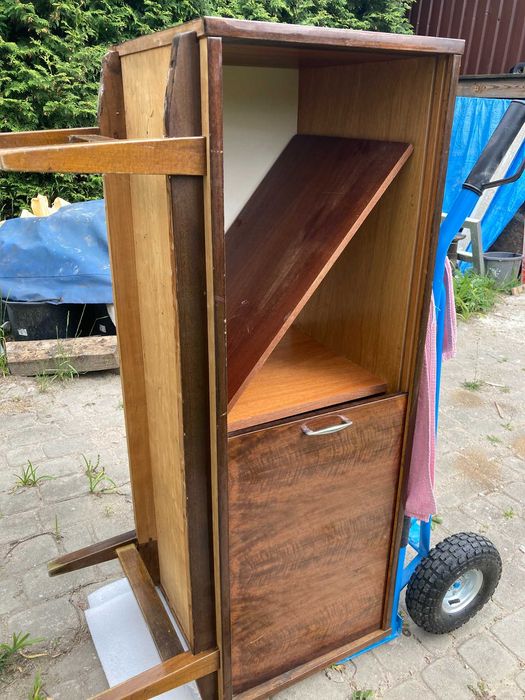 Komoda, kredensik. szafka PRL do odnowienia